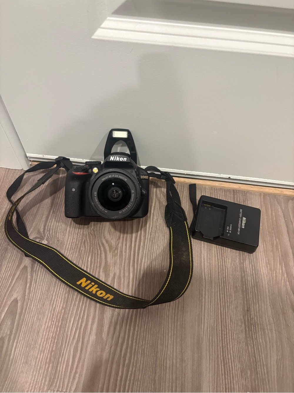 Nikon D3400 READ DESCRIPTION
